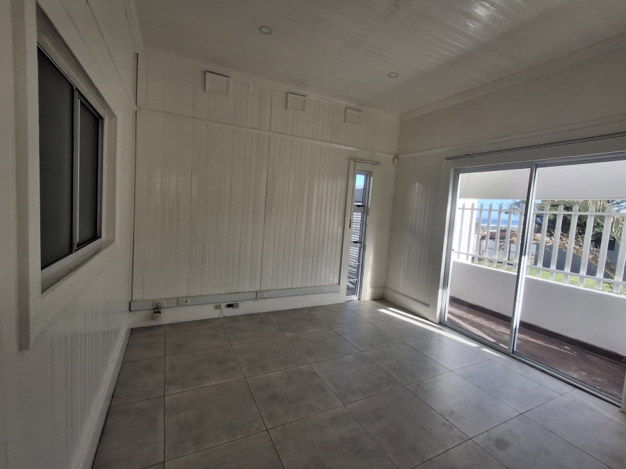 To Let Commercial Property for Rent in West Bank Eastern Cape